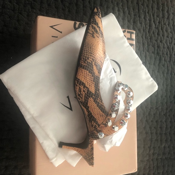 Brand new leather dress shoes. - Picture 2 of 2